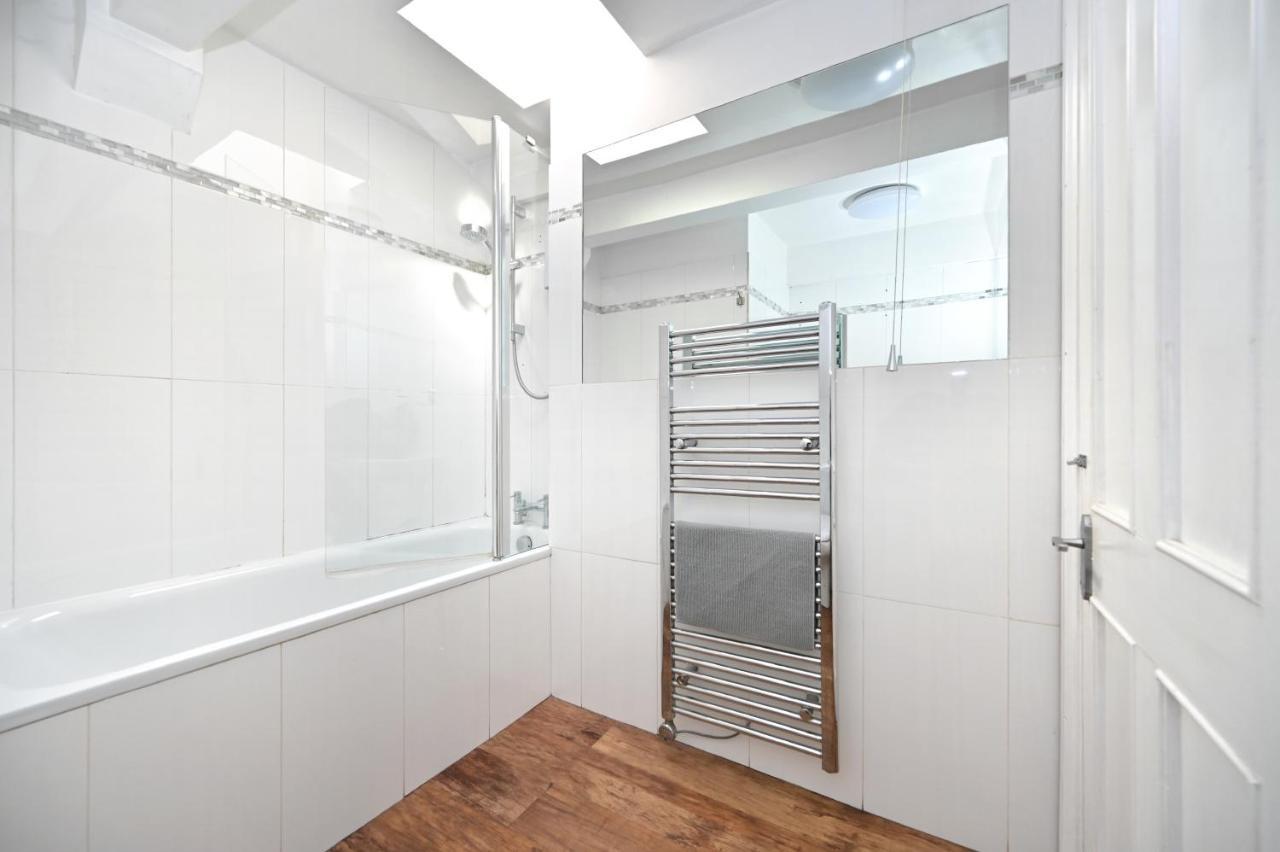 Soho, Piccadilly & Chinatown - Two Bedroom & Two Double Beds Apartment 伦敦 外观 照片