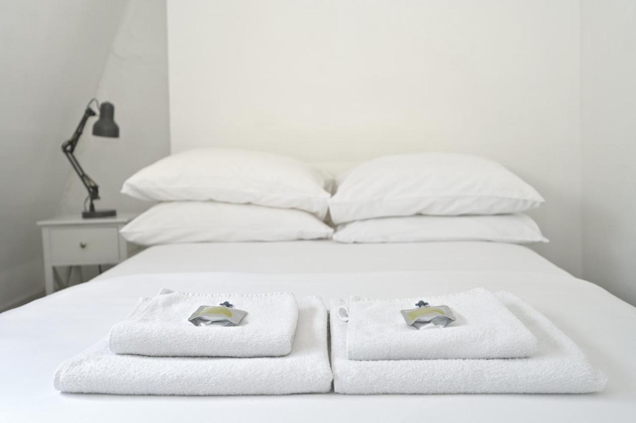 Soho, Piccadilly & Chinatown - Two Bedroom & Two Double Beds Apartment 伦敦 外观 照片