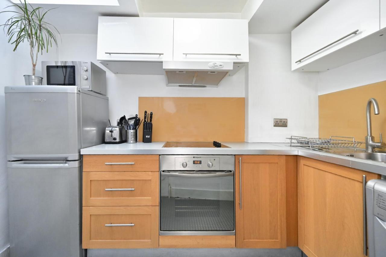 Soho, Piccadilly & Chinatown - Two Bedroom & Two Double Beds Apartment 伦敦 外观 照片