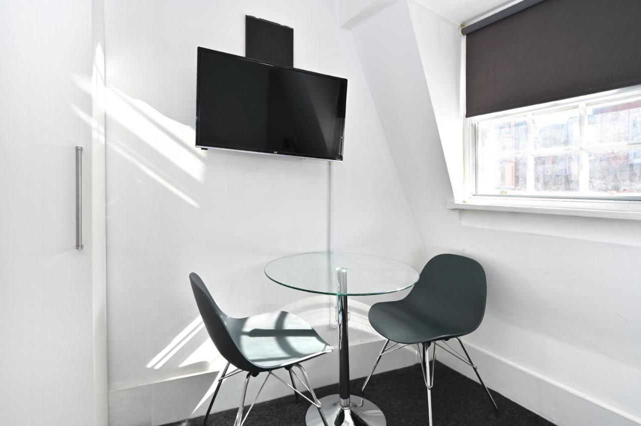 Soho, Piccadilly & Chinatown - Two Bedroom & Two Double Beds Apartment 伦敦 外观 照片
